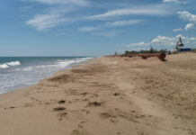 Empieza la aportación de arena en la playa