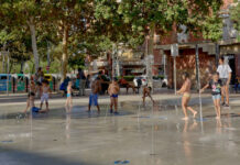 Los juegos de agua de los Jardines de la Noguera y de la plaza Louis Braille entran en funcionamiento al haber superado las pruebas sanitarias