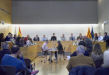 El Ayuntamiento de El Prat fortalece la inversión en el buen mantenimiento de la alcantarilla.