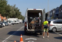 Comienza la renovación de la señalización vial en los principales ejes del municipio, lo que mejora la seguridad de peatones y vehículos