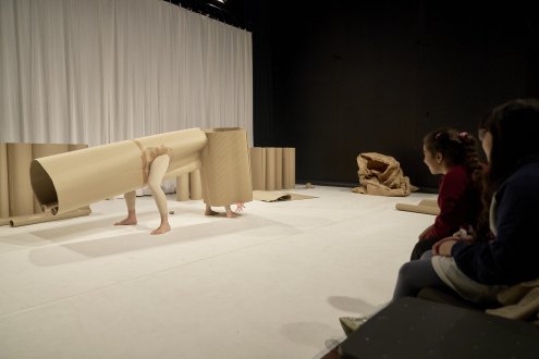 COSA.Intervenir un cuerpo: una propuesta que conecta escena, educación y comunidad a L’Artesà