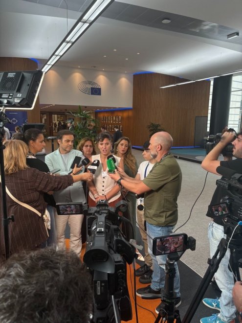 La alcaldesa Alba Bou Jordà lleva a Bruselas la posición contraria de la ciudad de El Prat a la ampliación del aeropuerto